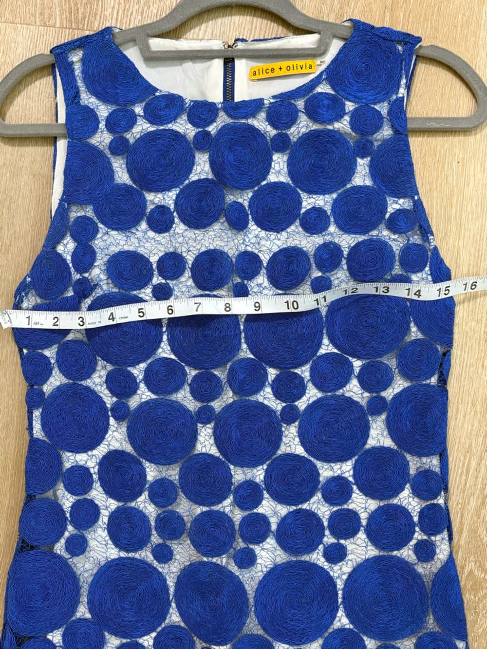 Alice + Olivia Cobalt Blue Sleeveless Circle Lace Sheath Dress Silk Lined - Picture 10 of 14